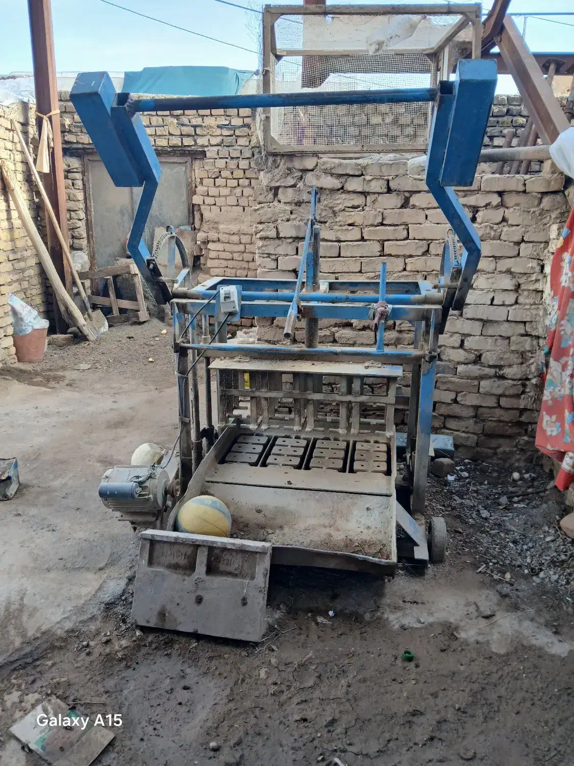 دستگاه بلوکه ومیکسر سالم|ابزارآلات|بردسکن, |دیوار