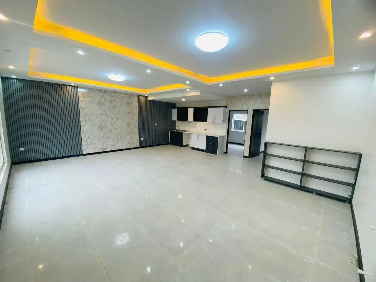 60متر/۳۰۰ نقد/بدون هزینه اوراق سند تکبرگ|فروش آپارتمان|ماهدشت, |دیوار