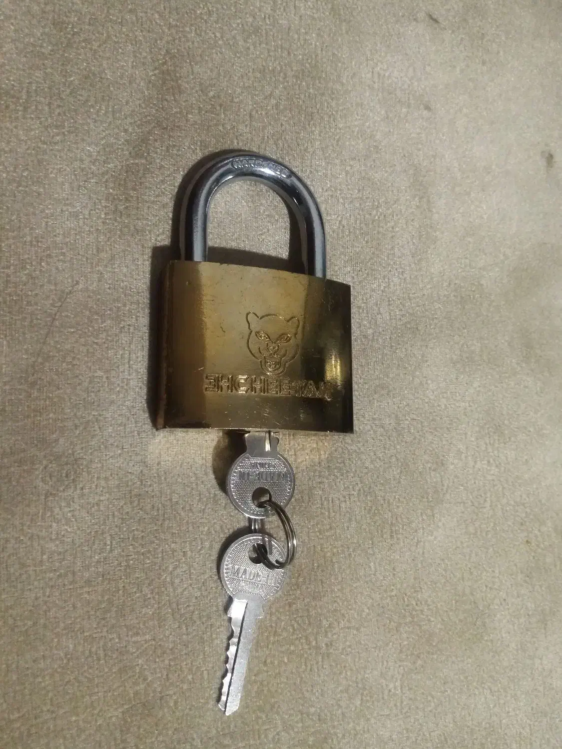 قفل نو|ابزارآلات|قم, شاه ابراهیم|دیوار