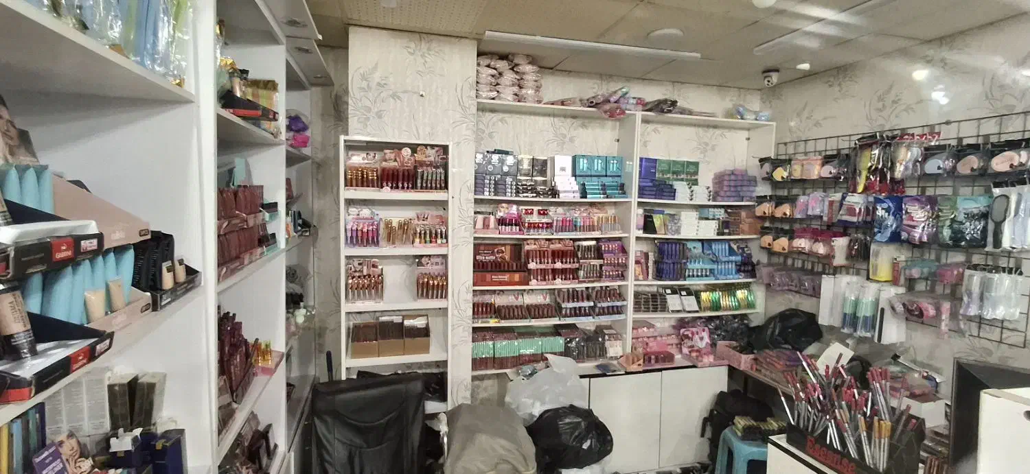 مغازه اجاره ای  ۱۲ متری|اجارهٔ مغازه و غرفه|کرج, گلشهر|دیوار