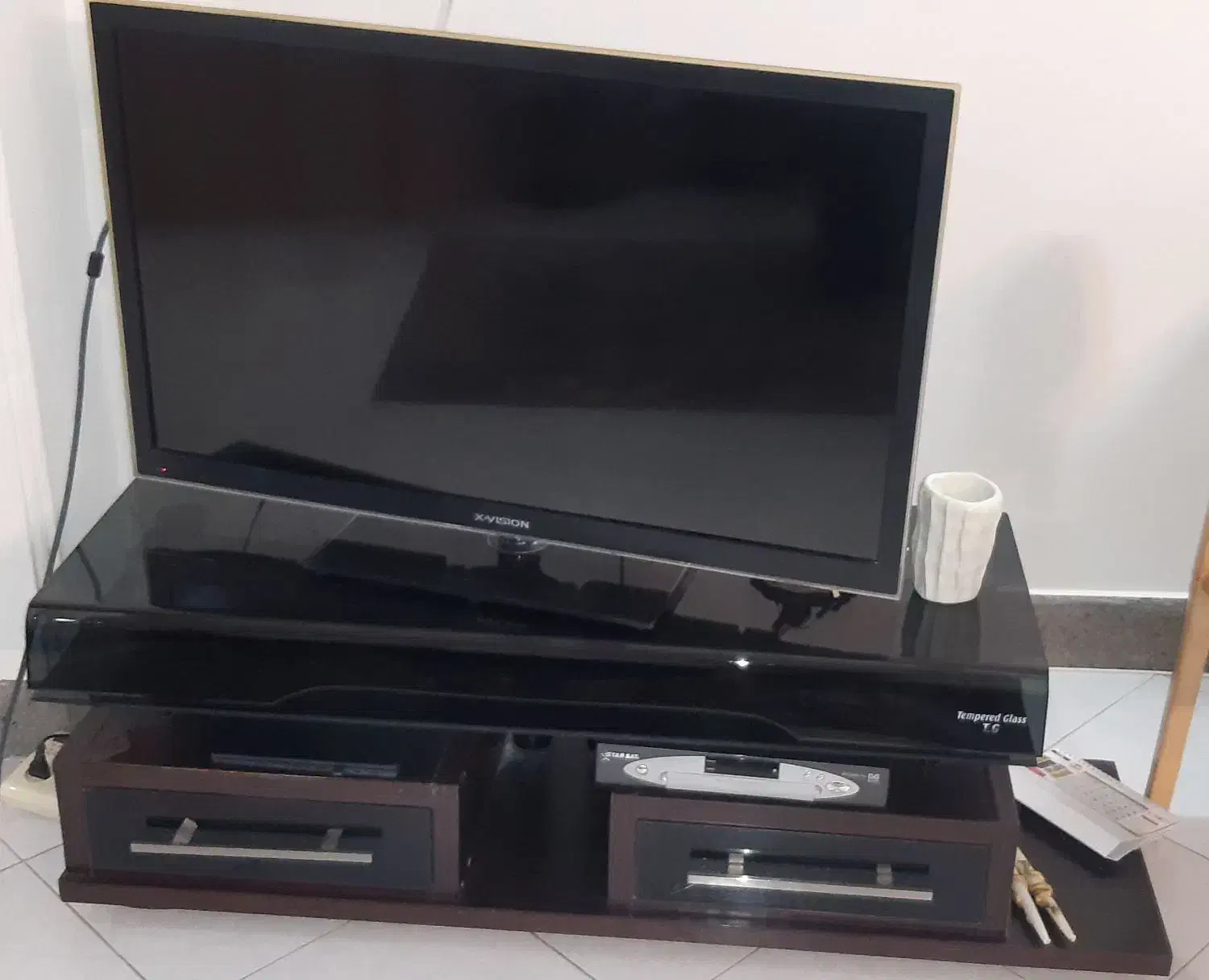 تلویزیون ۴۲ ایکس ویژن ال ای دی|تلویزیون و پروژکتور|اصفهان, فرهنگیان|دیوار