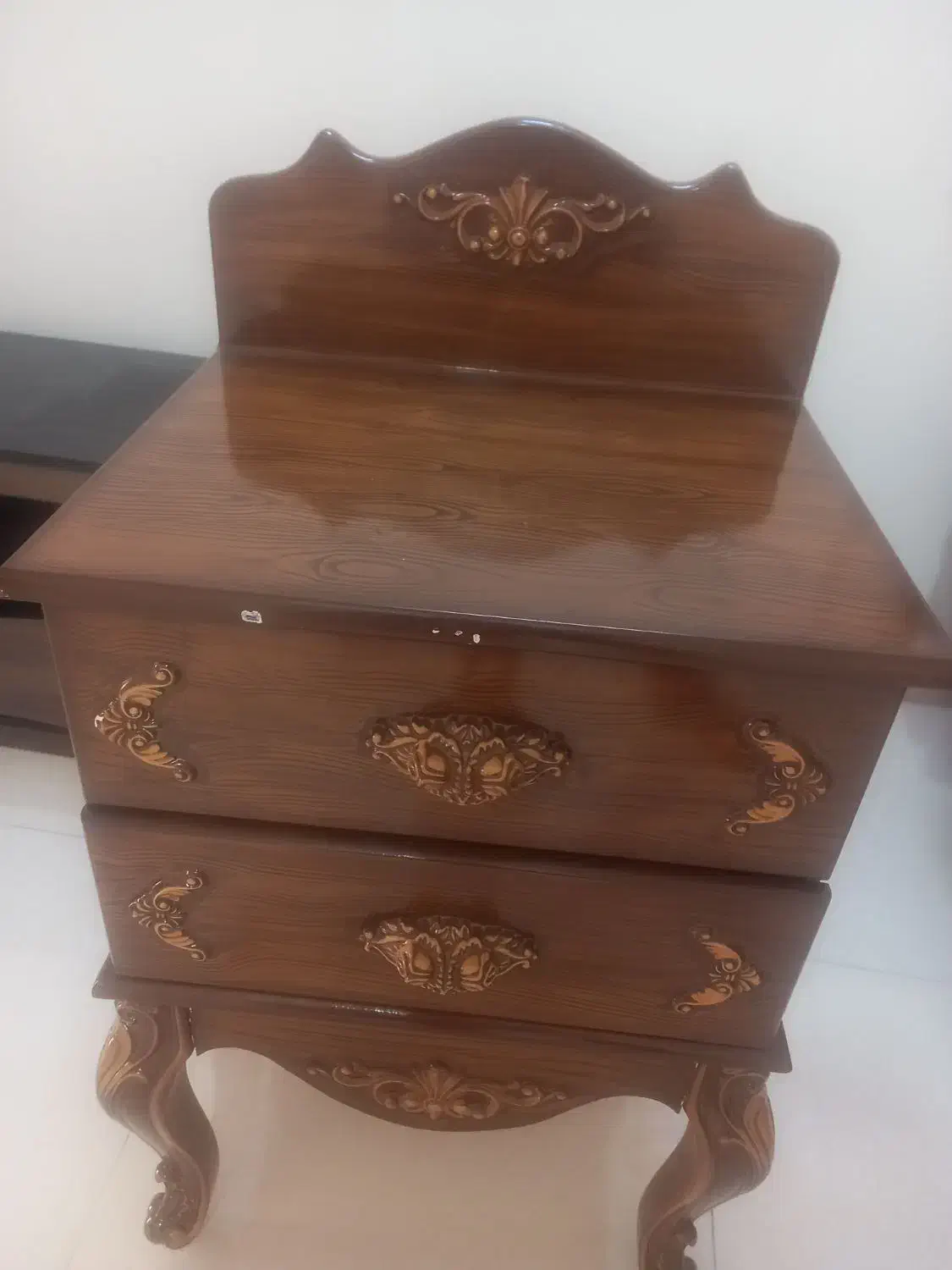 میز تلفن|میز تلفن|نیشابور, گنبد سبز|دیوار