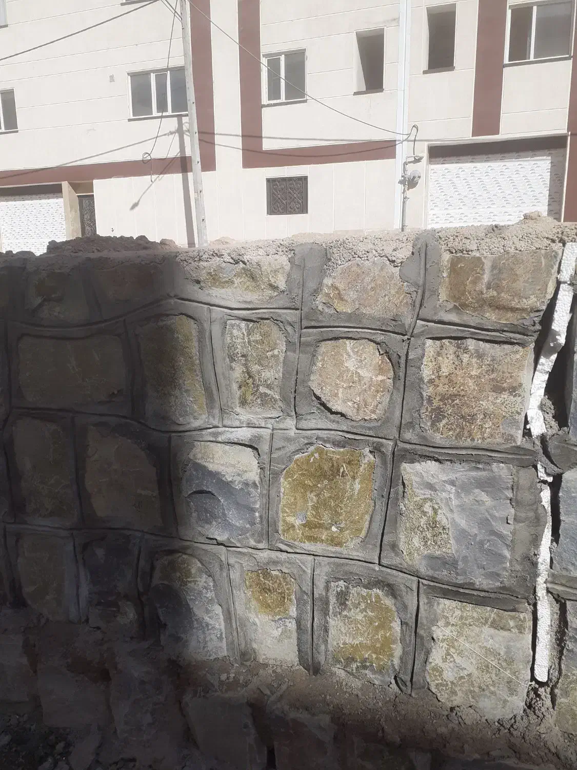 سنکار ی مالون ولاشه آجر گری بلوک|خدمات پیشه و مهارت|زنجان, |دیوار