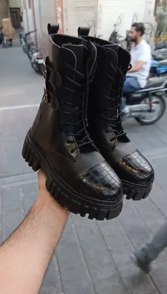 بوت سنگی|کیف، کفش، کمربند|گلستان (تهران), |دیوار