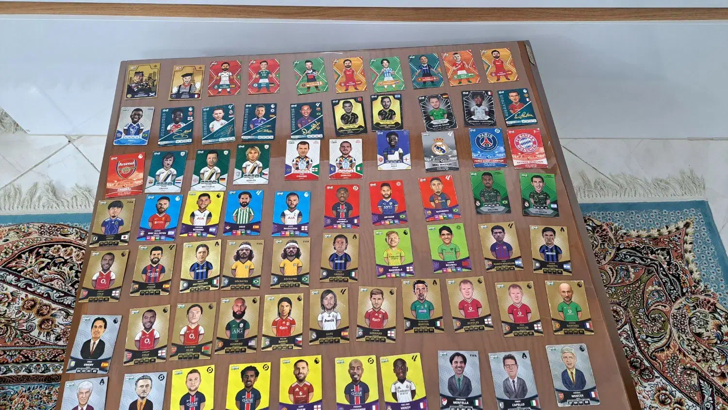 سه میلیون|اسباب‌‌بازی|هشتگرد, شهرک راه آهن|دیوار