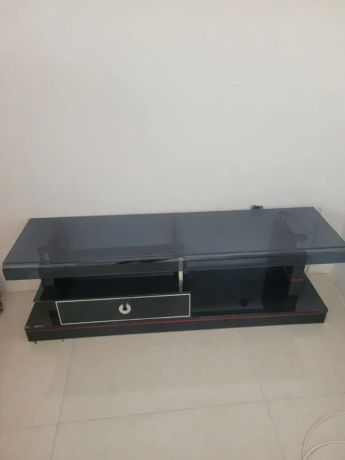 میز تلوزیون|میز تلویزیون|باسمنج, |دیوار