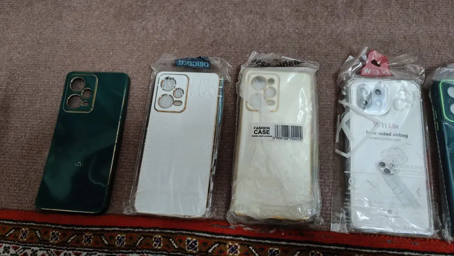 چند عدد قاب گوشی|لوازم جانبی موبایل و تبلت|کرج, حسین آباد (اکبر آباد)|دیوار