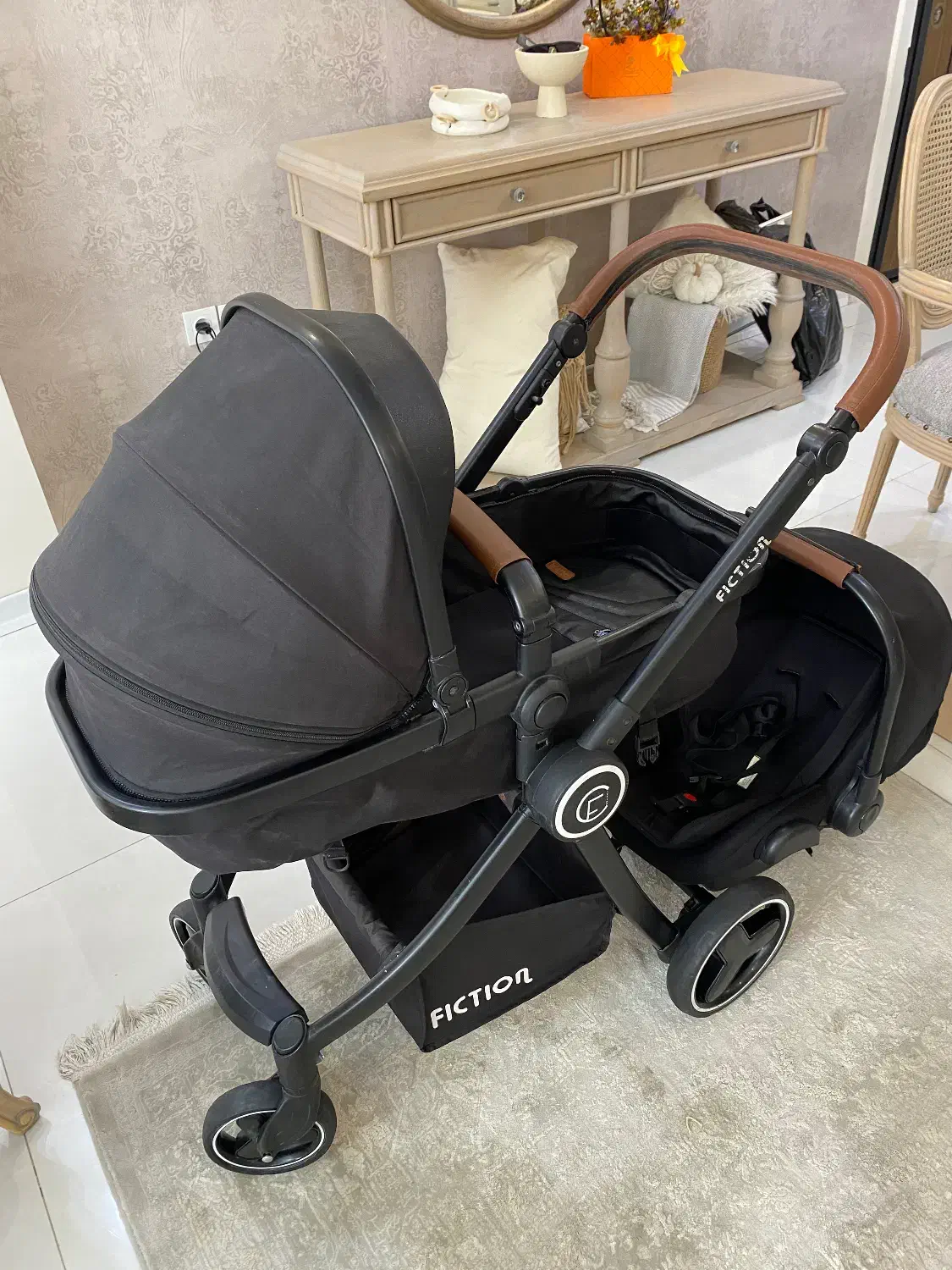 ست کالسکه و کریر fiction مدل logano|کالسکه و لوازم جانبی|تهران, گلستان (شهرک راه آهن)|دیوار