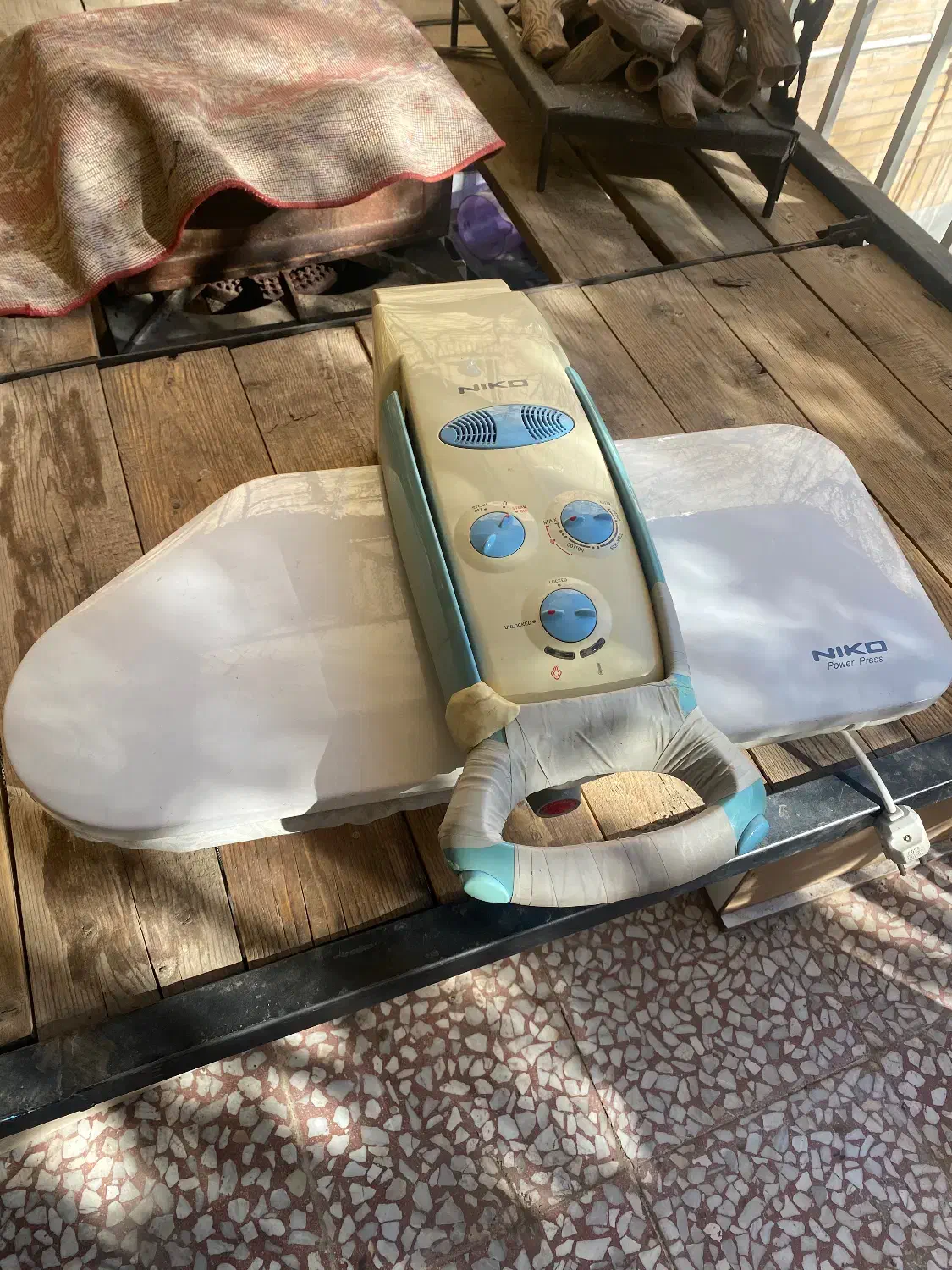 اتو پرسی|اتو و لوازم اتو|پرند, فاز ۲|دیوار