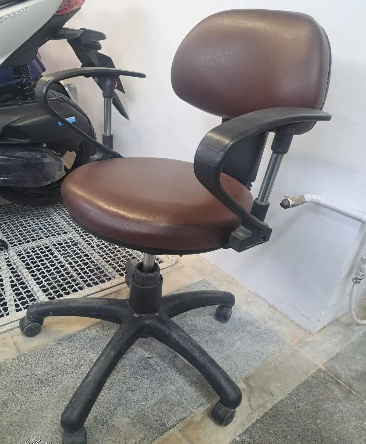 صندلی مطالعه|مبلمان اداری|همدان, |دیوار