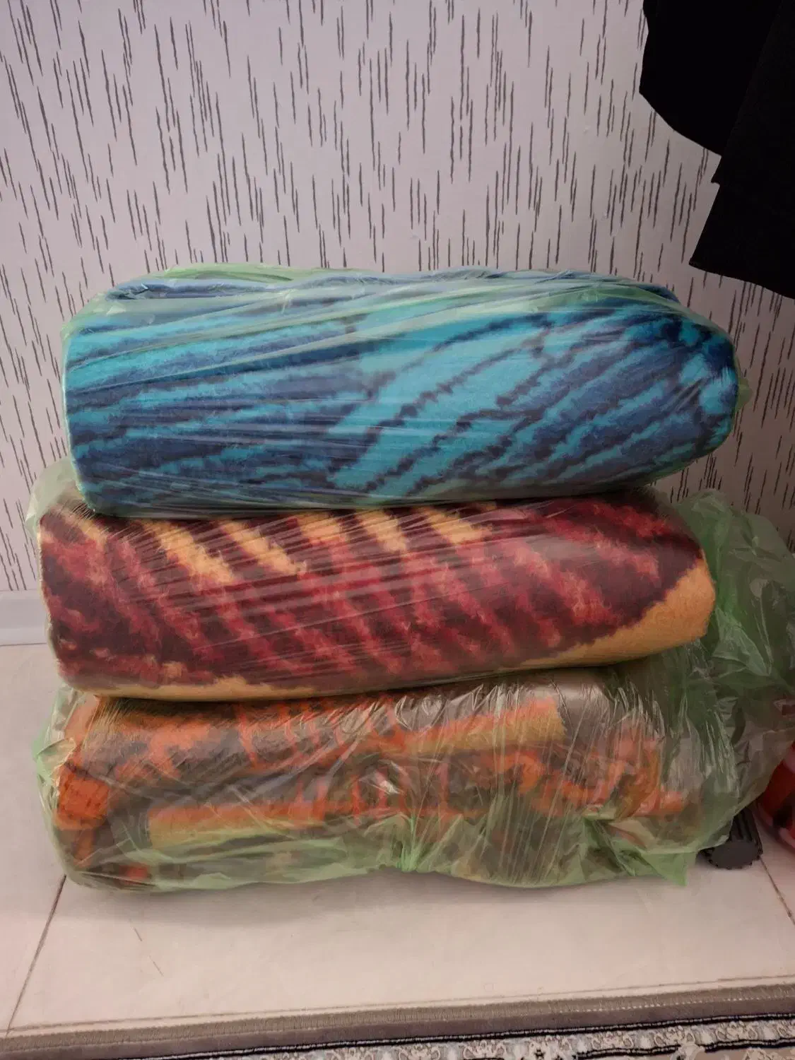 پتو|رختخواب، بالش، پتو|مشهد, طلاب|دیوار