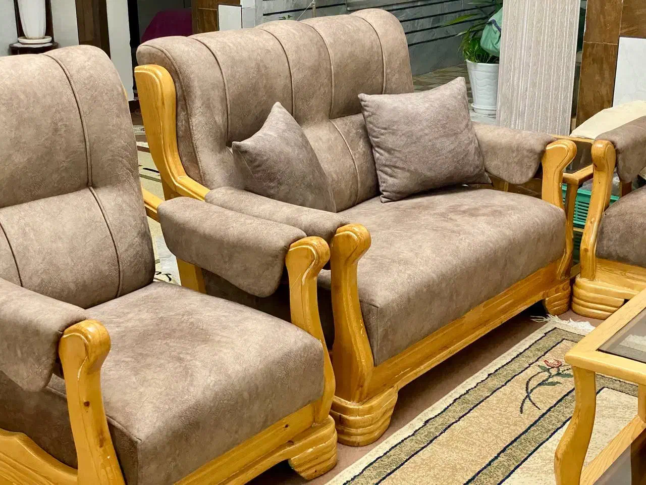 میز و مبل|مبلمان خانگی و میز عسلی|دوگنبدان, |دیوار