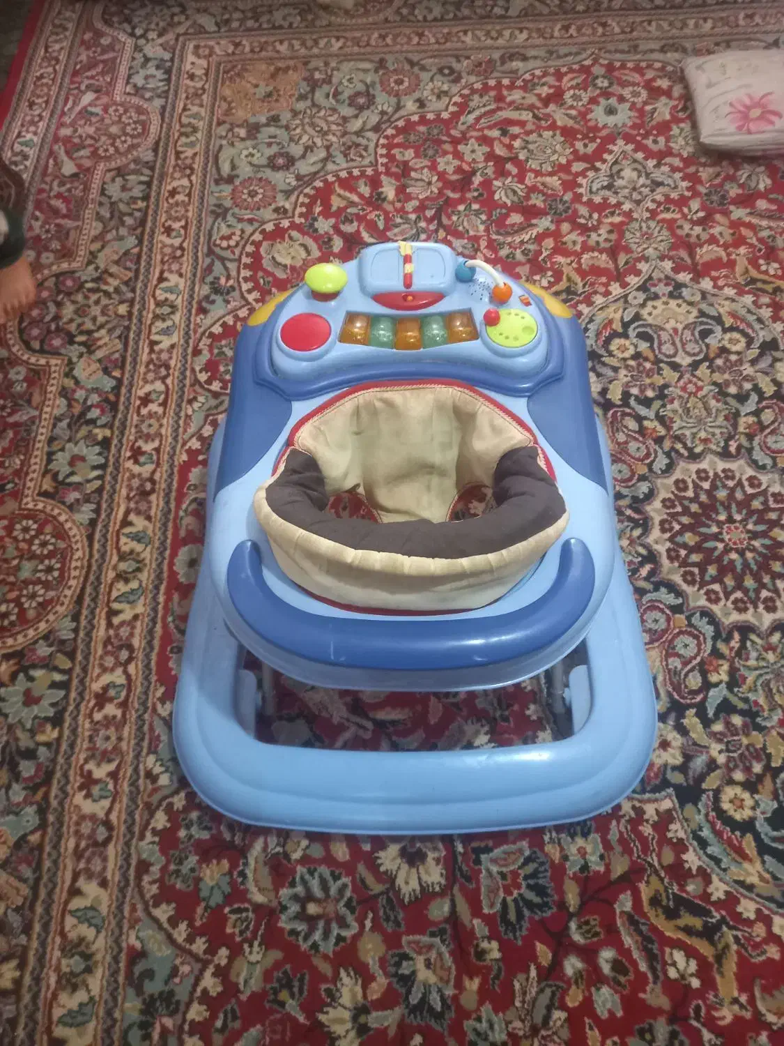 رورویک موزیکال|اسباب و اثاث بچه|تربت جام, میان جام|دیوار