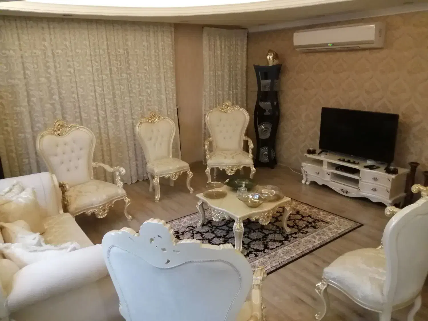 مبل کلاسیک|مبلمان خانگی و میز عسلی|اهواز, گلستان|دیوار