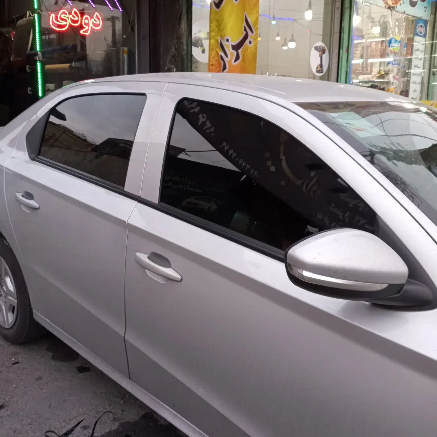 شیشه دودی فقط ۶۰۰|خدمات موتور و ماشین|کرج, شهرک بنفشه|دیوار