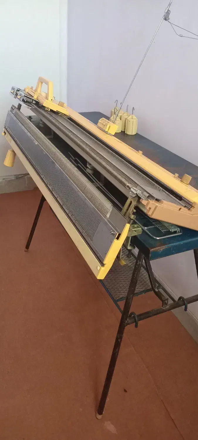 ماشین بافندگی 830|لوازم خیاطی و بافتنی|صدرا-فارس, فاز ۱|دیوار