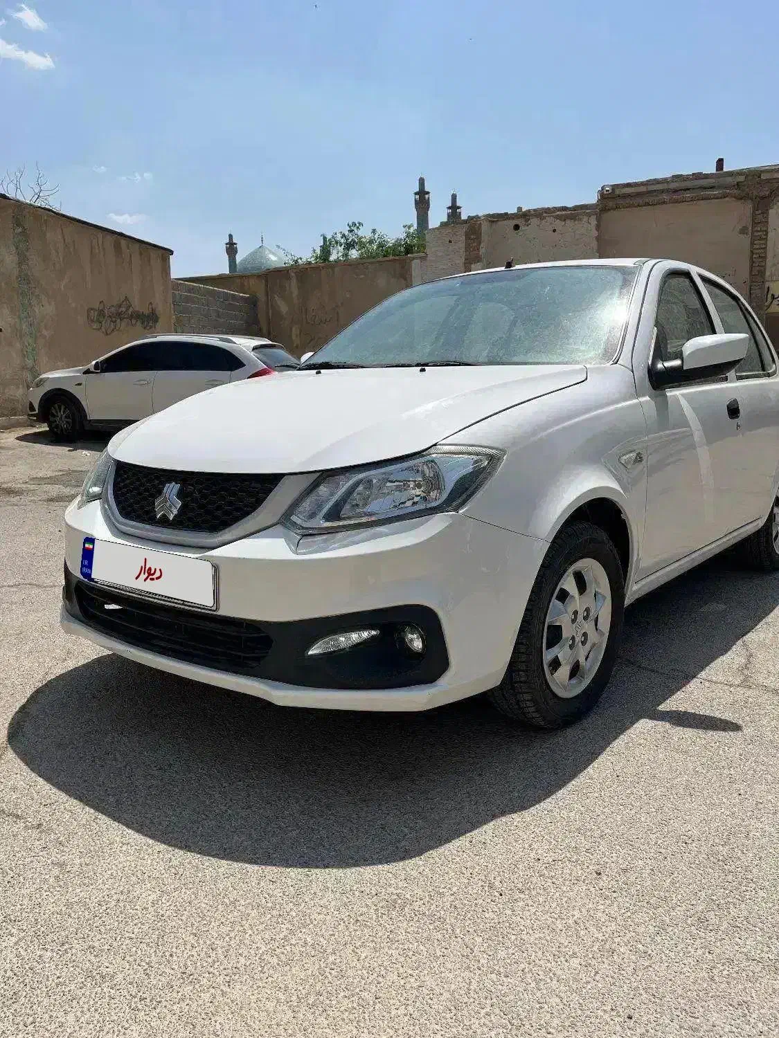 ساینا s|خودرو سواری و وانت|اصفهان, قلعه طبره|دیوار