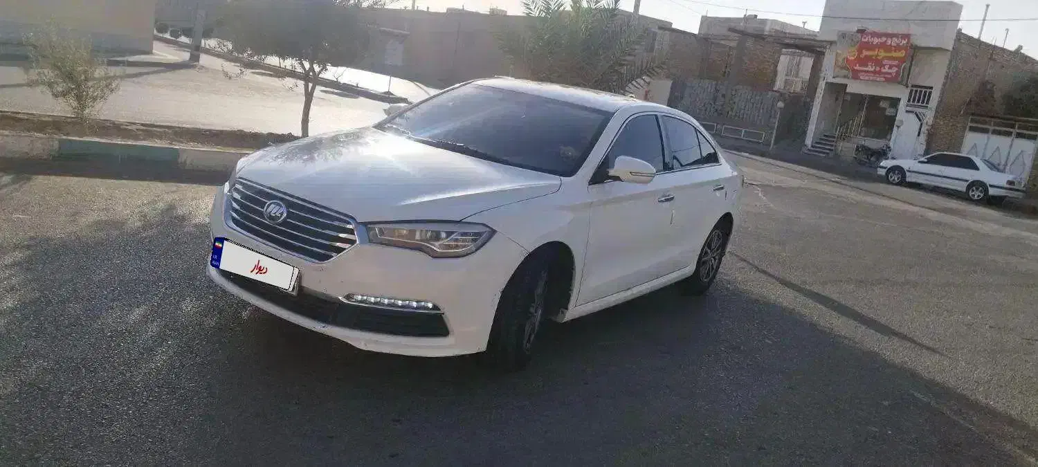 لیفان ۸۲۰بی رنگ و ضربه|خودرو سواری و وانت|یزد, |دیوار