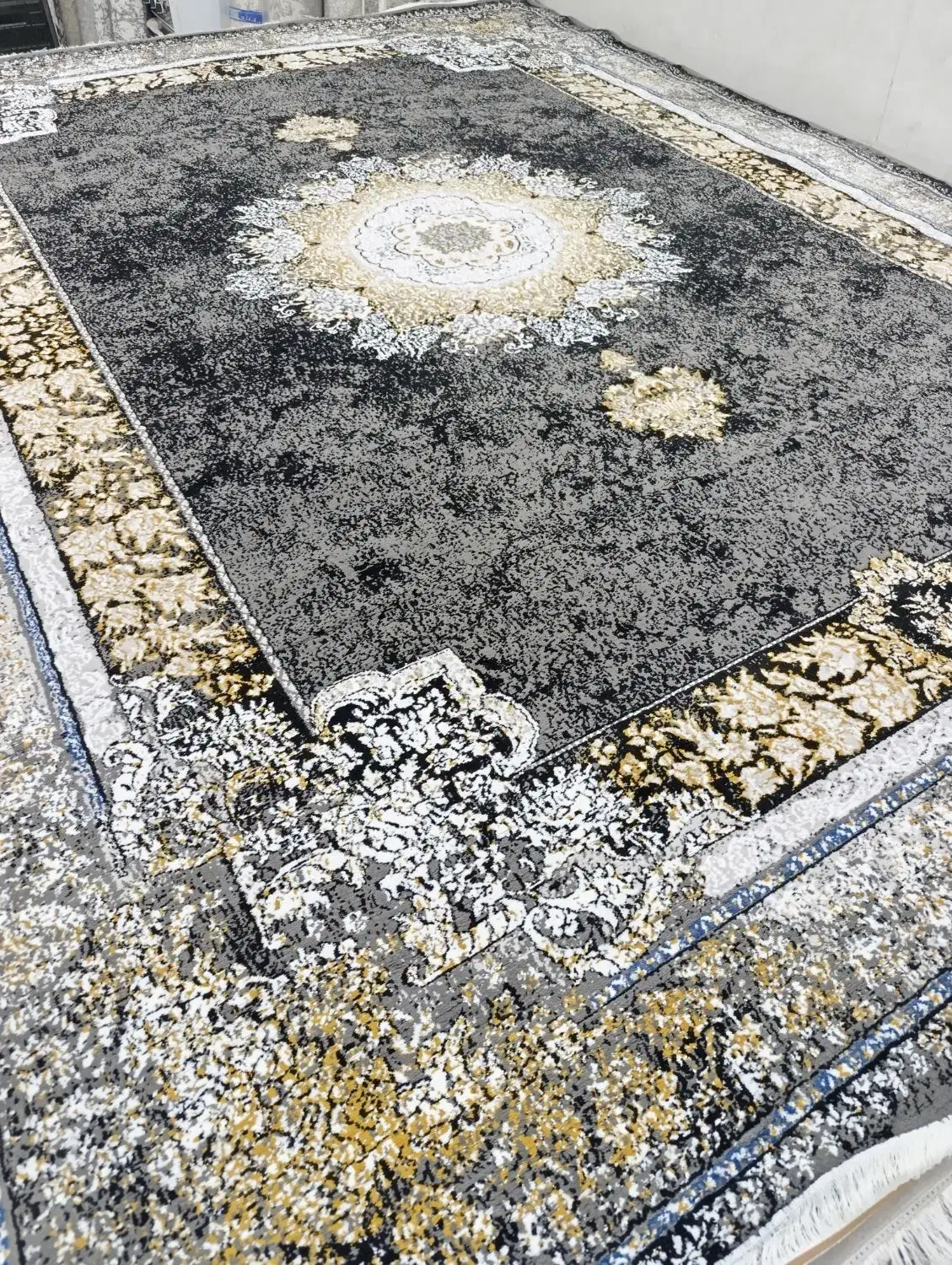 فروش 12متری|فرش|اصفهان, دوطفلان|دیوار