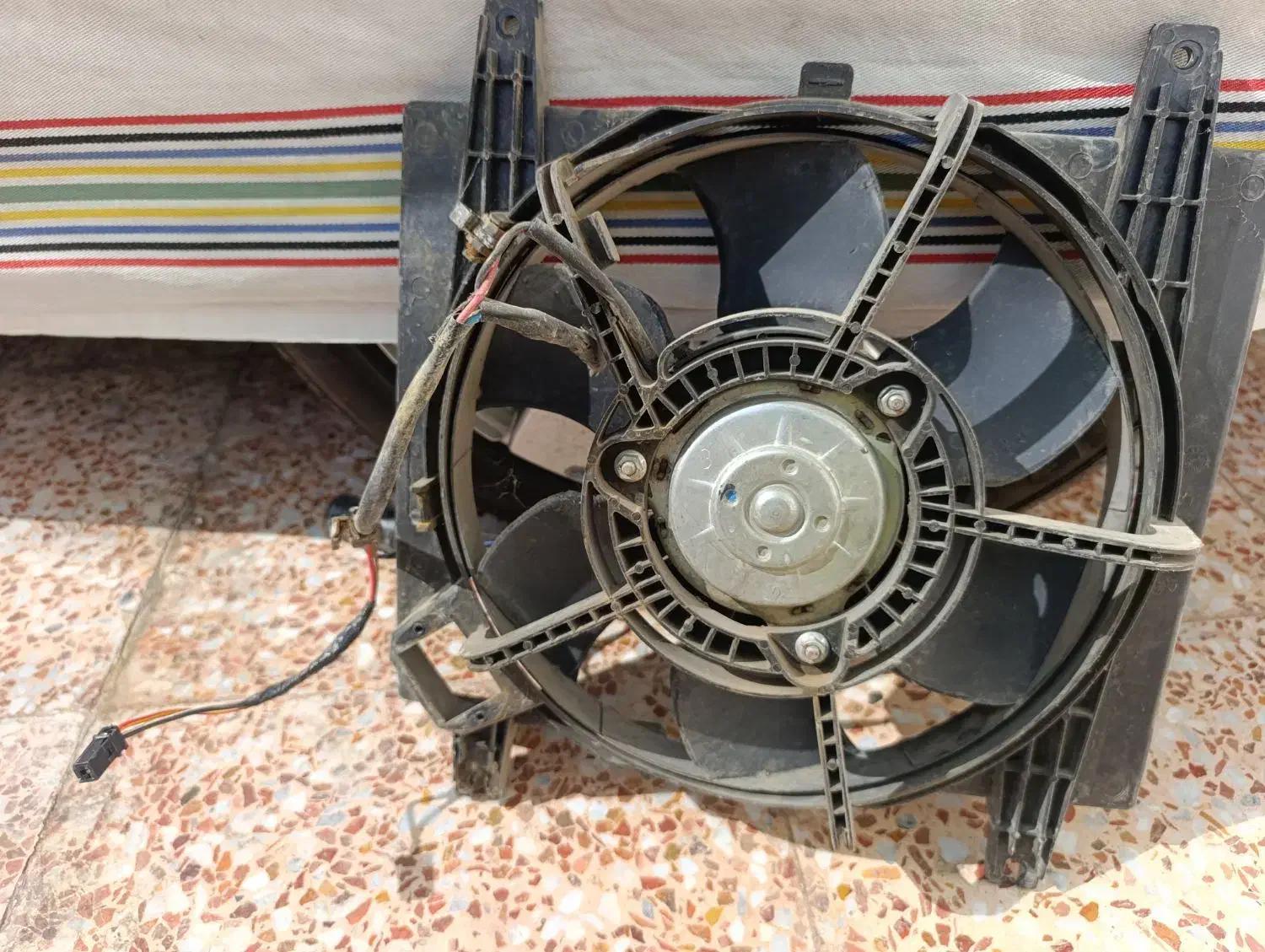 فن رادیاتور ماشین پراید|قطعات یدکی و لوازم جانبی|شیراز, شهرک جماران|دیوار