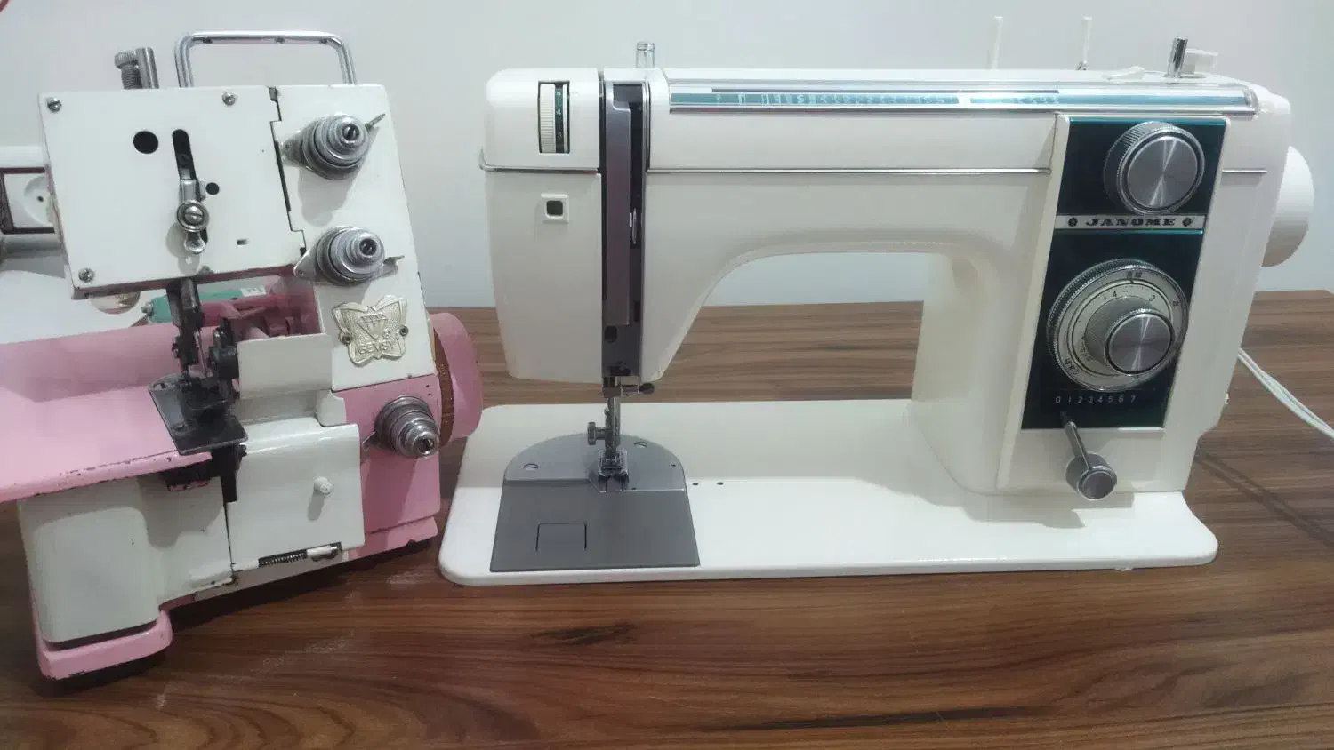 فروش چرخ خیاطی ژانومه وچرخ سردوز در حدنو|چرخ خیاطی و ریسندگی|قیروکارزین, |دیوار