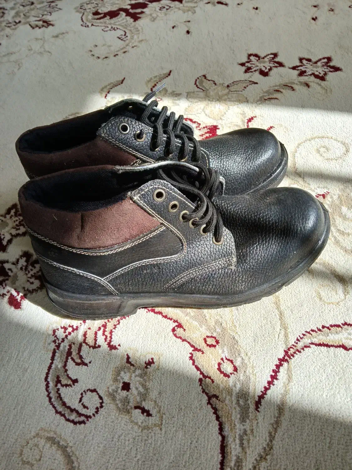 کفش کار نو|کیف، کفش، کمربند|میبد, |دیوار