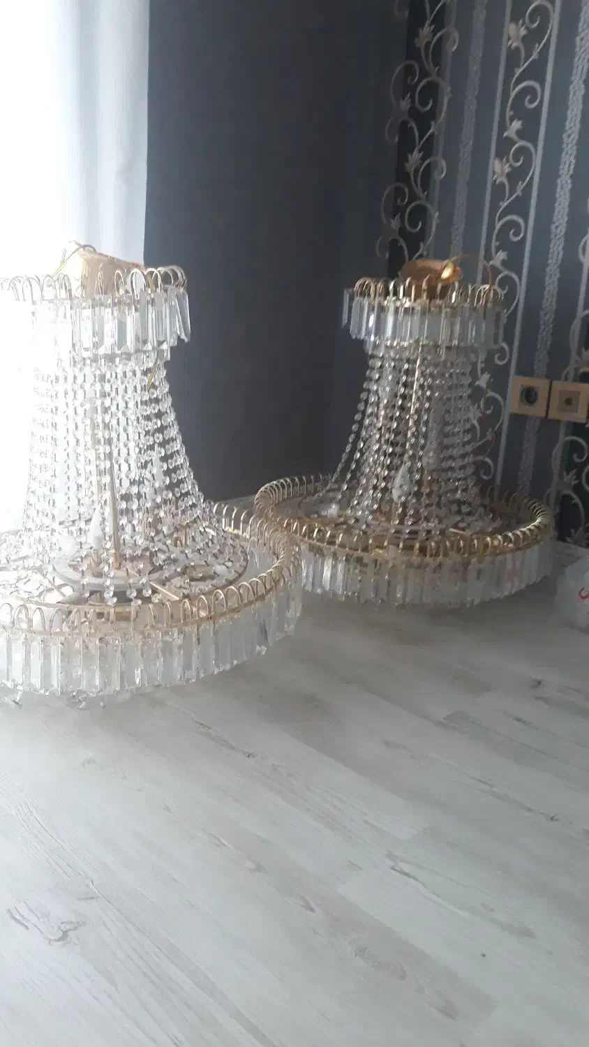 ۲ عدد لوستر سالنی بزرگ|لوستر و چراغ آویز|همدان, |دیوار