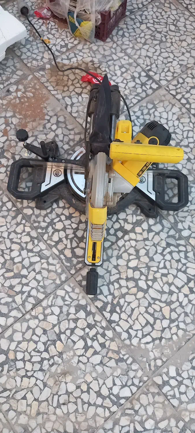 فارسی بر کنزاکس ۴۴۲۱|ابزارآلات|کازرون, |دیوار