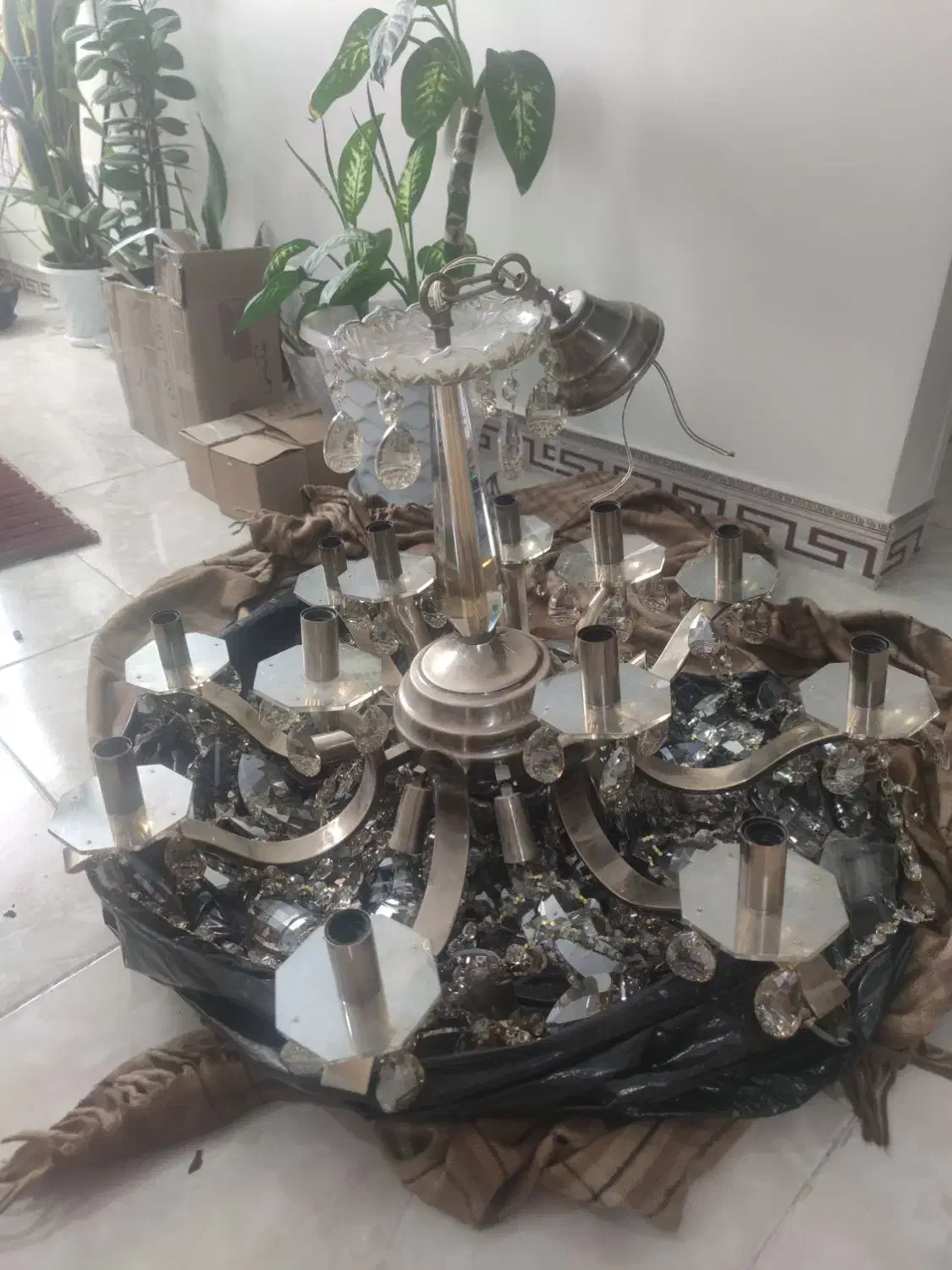 لوستر برنز|لوستر و چراغ آویز|اندیشه, اندیشه فاز ۵|دیوار