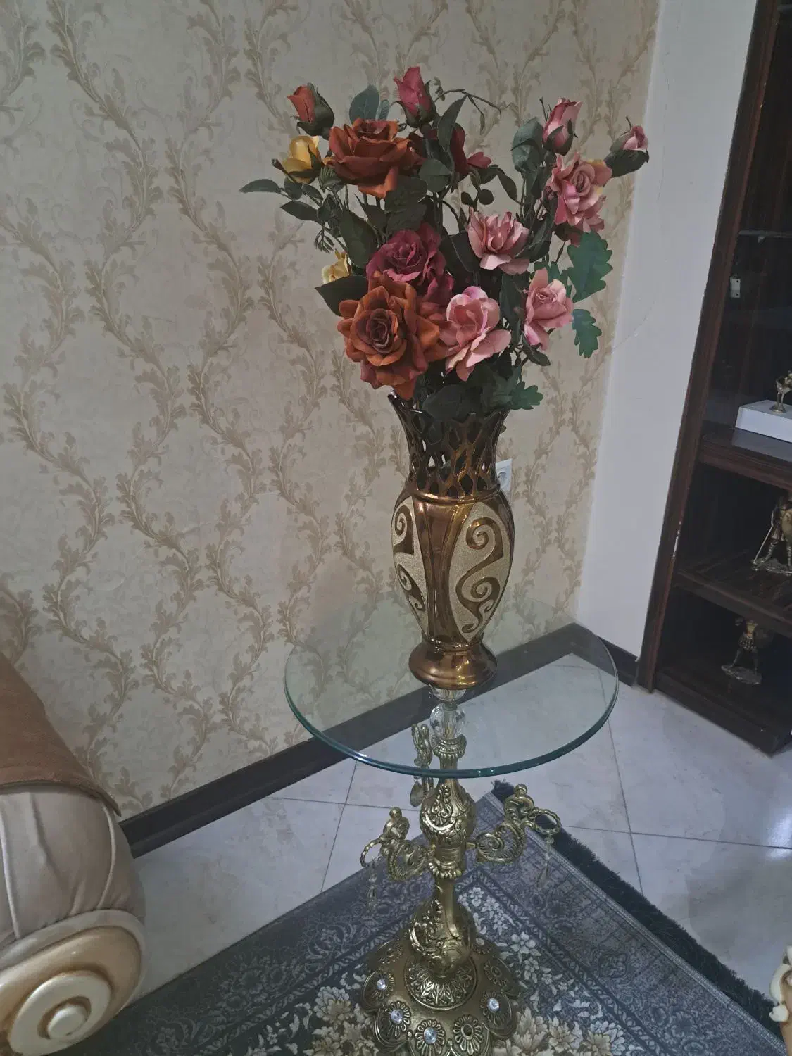 گل وگلدن جنس خارجی.ومناسب جهیزیه|گل مصنوعی|نیشابور, شهرک قدس|دیوار