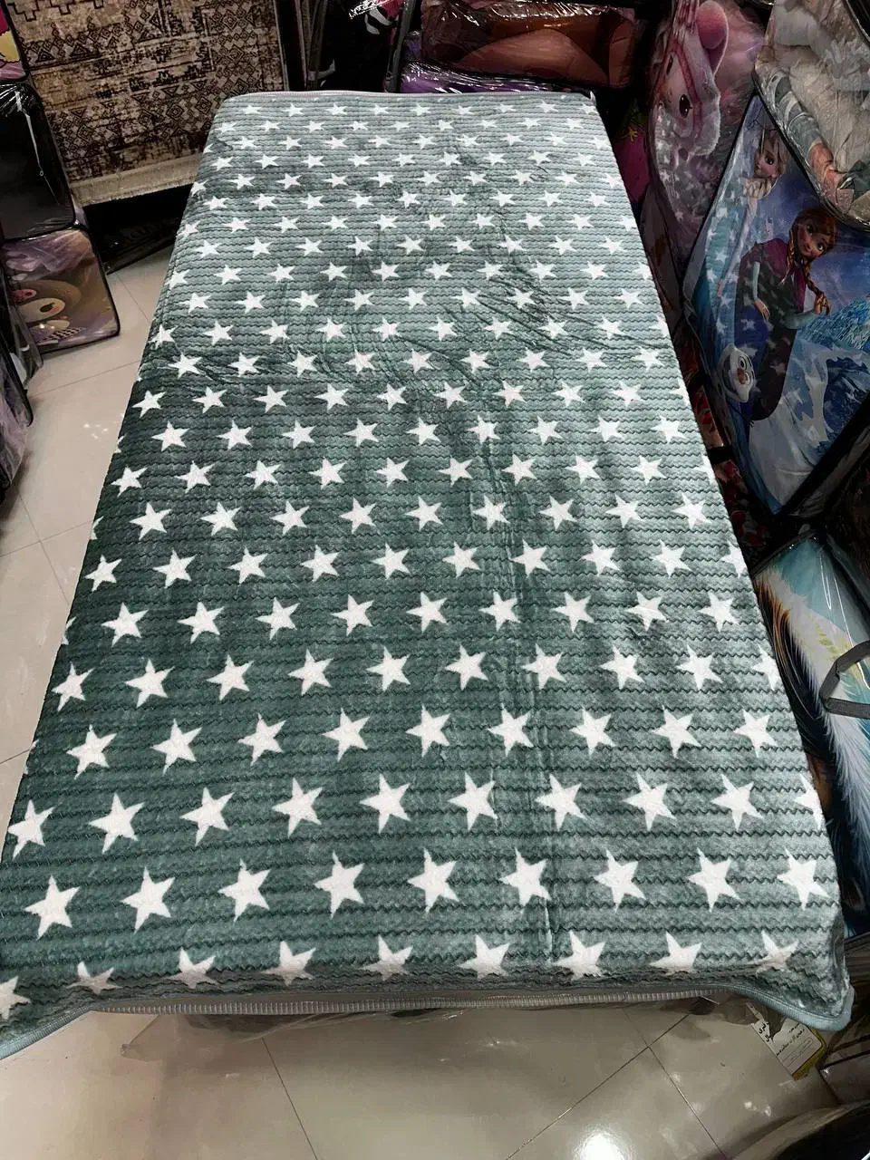پتو ستاره ای زیبا 00|رختخواب، بالش، پتو|مشهد, عیدگاه|دیوار