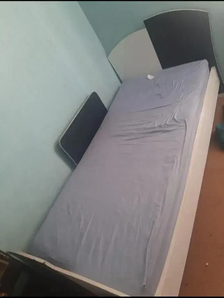 تخت|تخت و سرویس خواب|شاهینشهر, مخابرات (شهید بهشتی)|دیوار