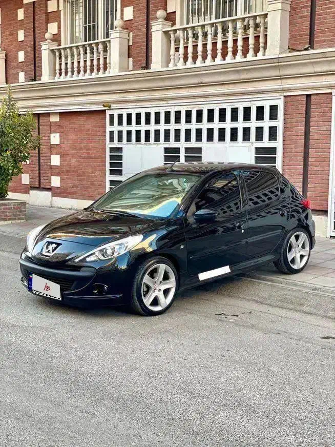 ۲۰۷ مدل ۱۴۰۳|خودرو سواری و وانت|اراک, |دیوار