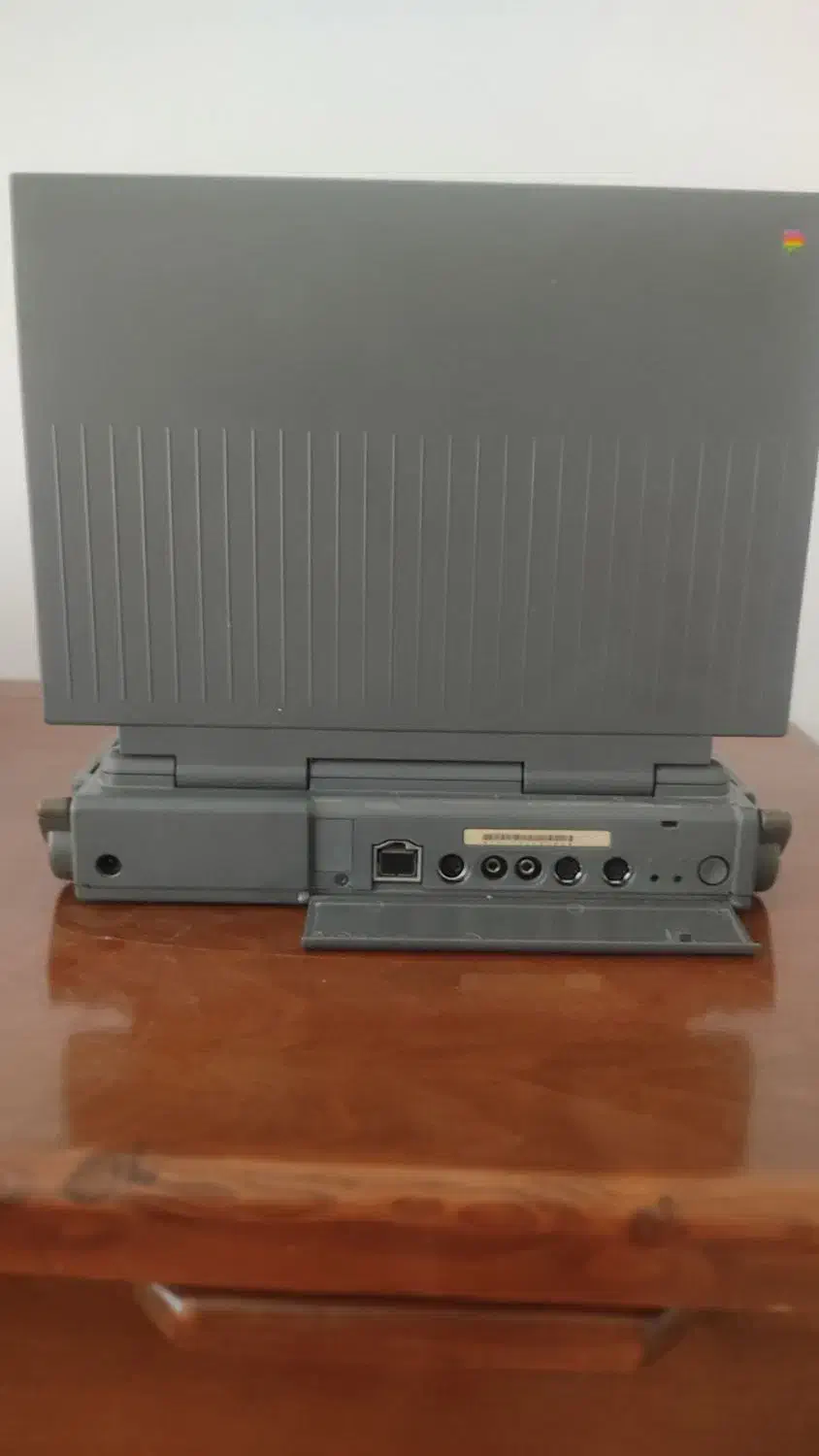 لپ تاپ اپل عتیقه و کلکسیونی|رایانه همراه|مشهد, فرهنگیان (شهرک غرب)|دیوار