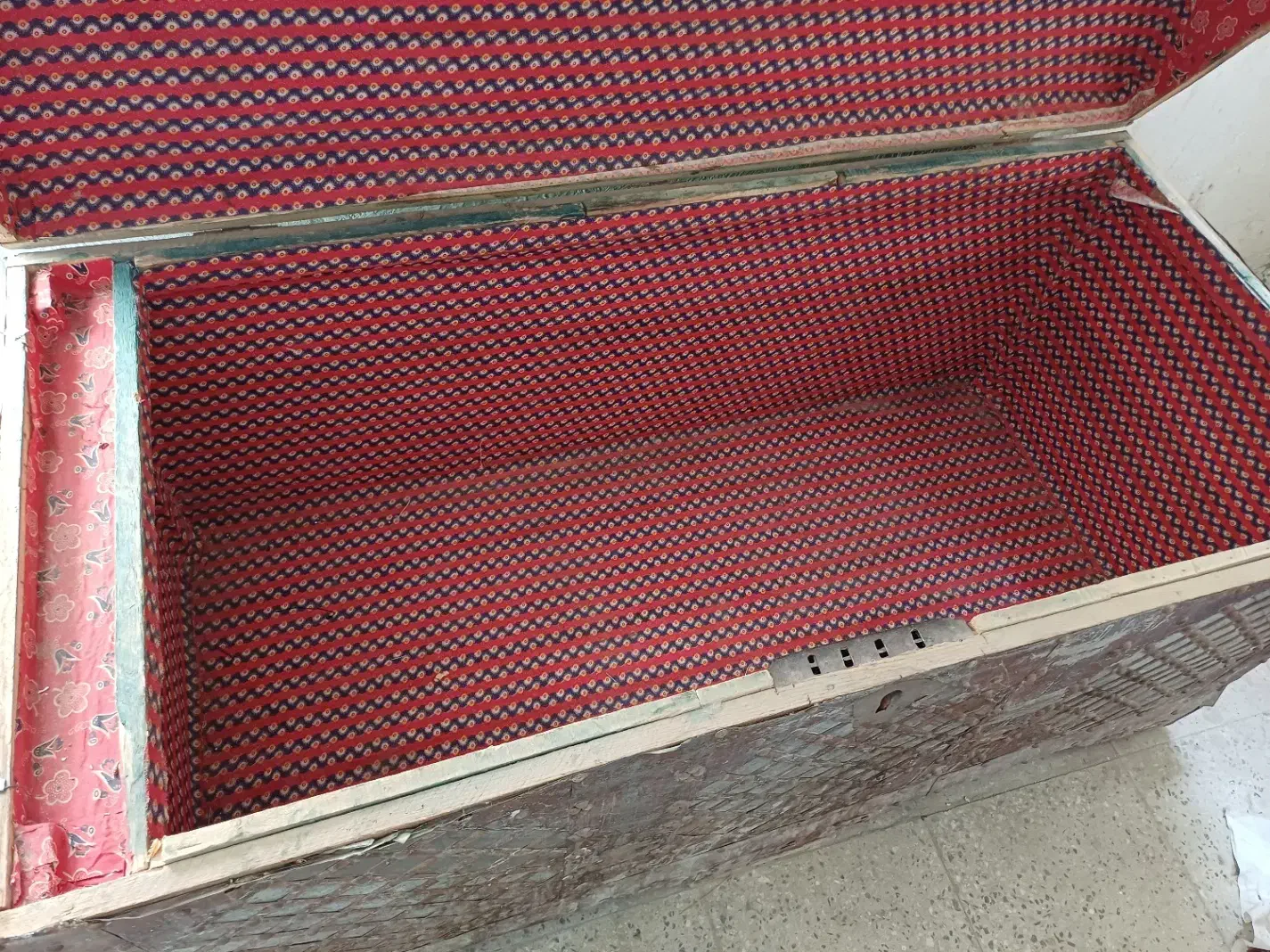 صندوق|کلکسیون اشیاء عتیقه|اصفهان, سرتاوه|دیوار