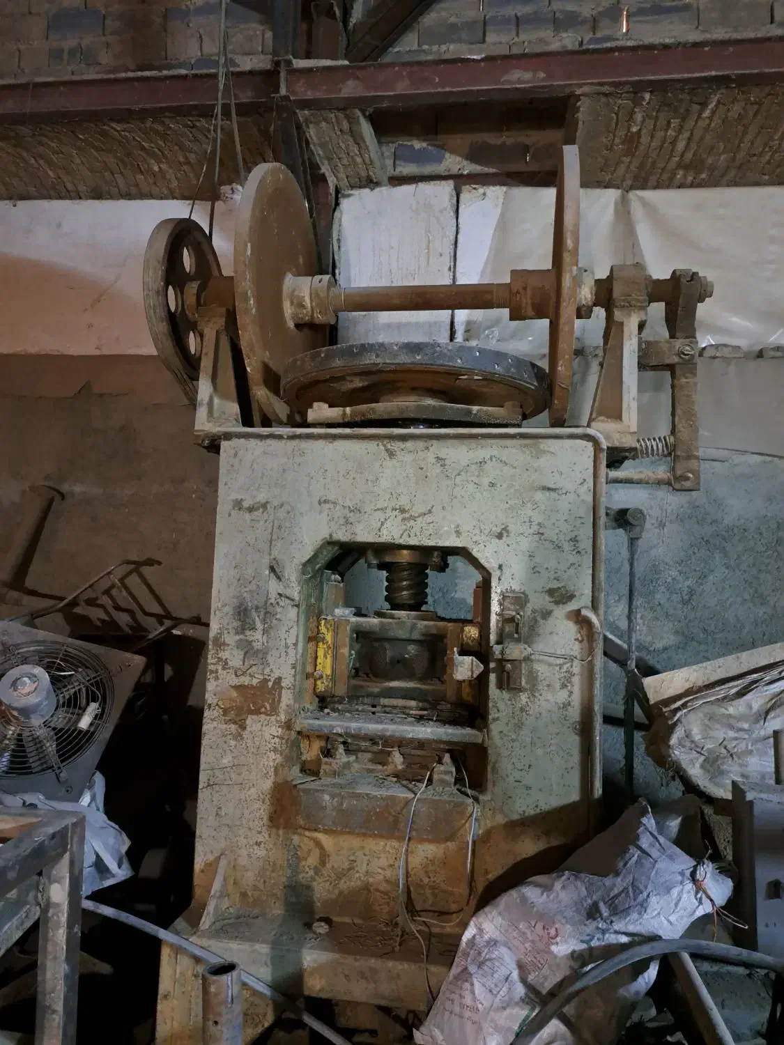 فروش ‌دستگاه پرس کاشی|ماشین‌آلات صنعتی|بهار, |دیوار