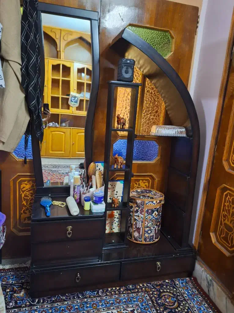آینه قدی|تخت و سرویس خواب|خمینی‌شهر, |دیوار