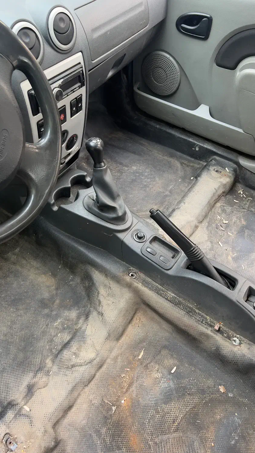 استخدام نیروی کار آقا و خانم در صفرشویی داخل خودرو|استخدام سرایداری و نظافت|ارومیه, |دیوار