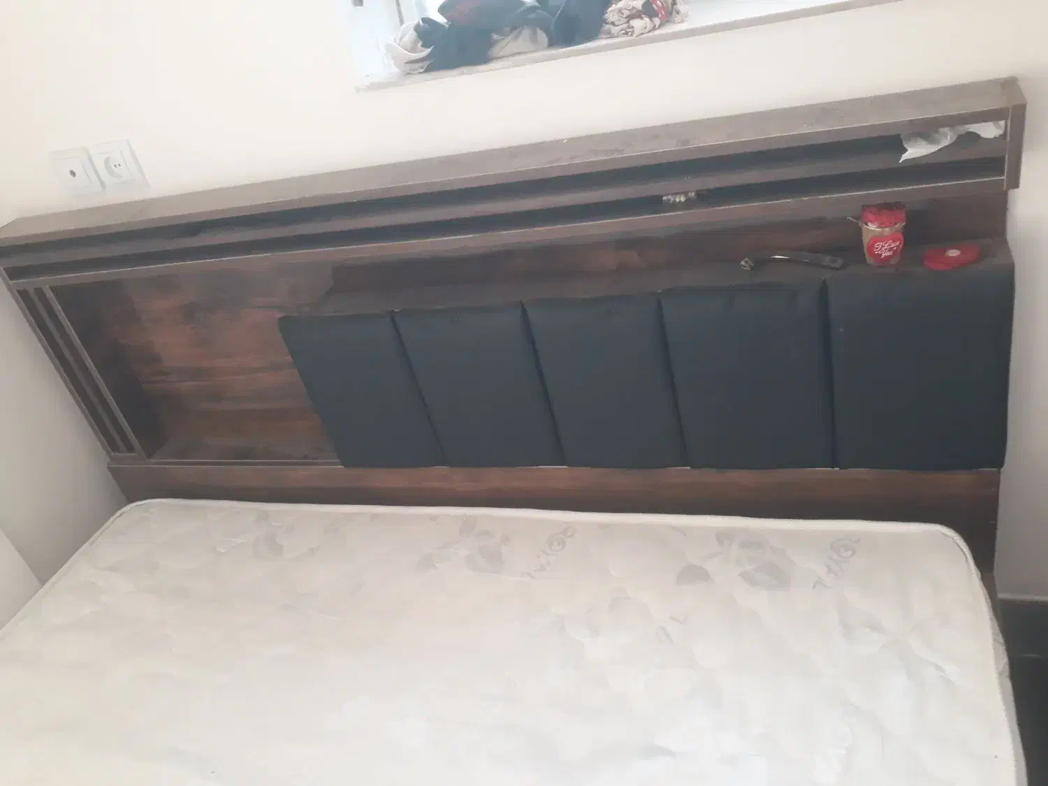 تختخواب میز تلویزیون|تخت و سرویس خواب|نورآباد ممسنی, |دیوار