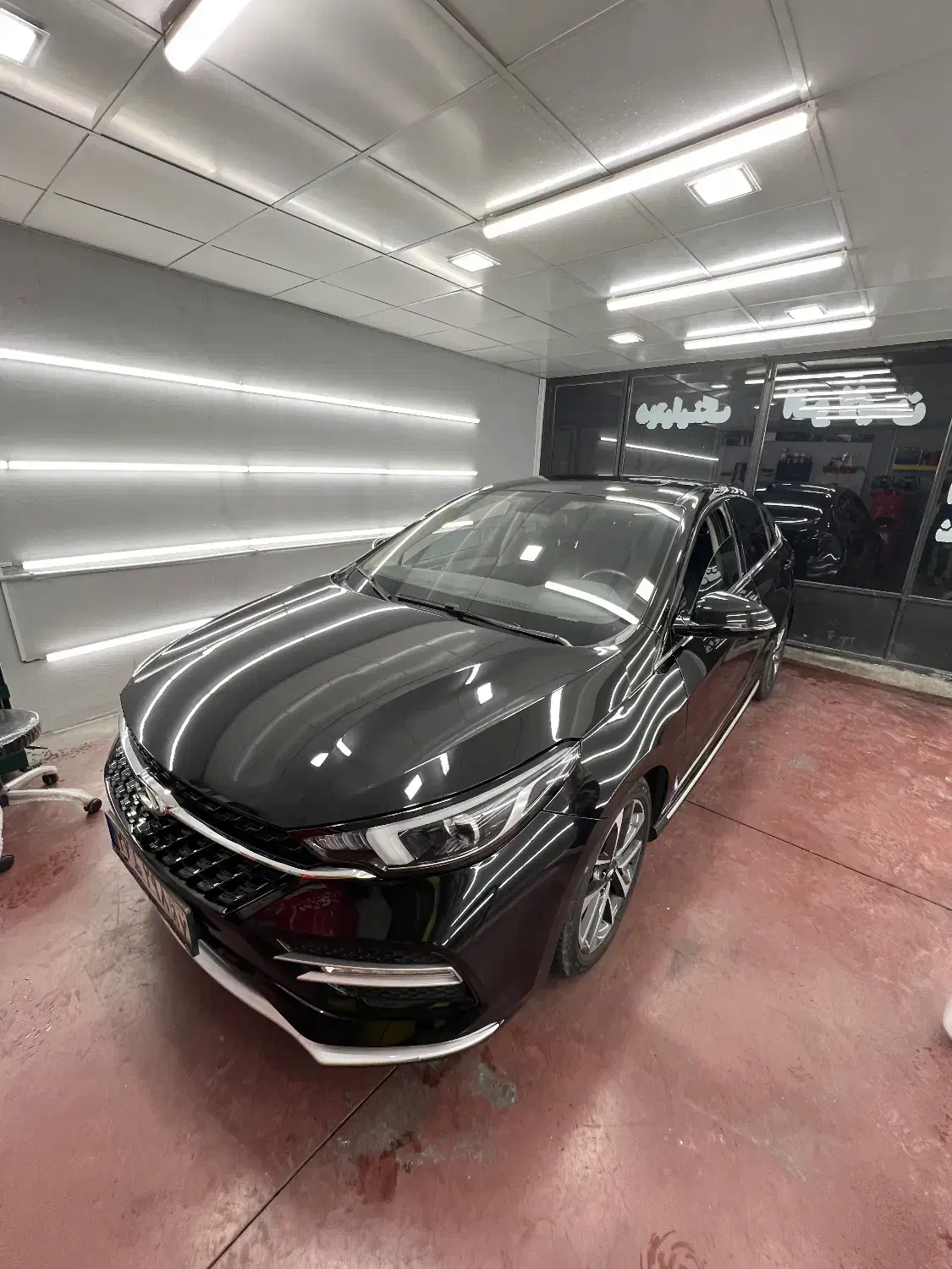 پولیش سرامیک نقاشی لیسه گیری و غیره|خدمات موتور و ماشین|زنجان, |دیوار