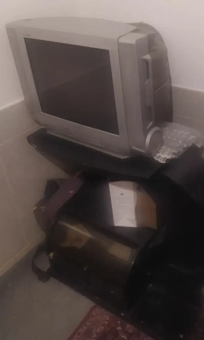 فروش ماشین لباسشویی وتلویزیون با زیر تلویزیون|ماشین لباسشویی و خشککن لباس|فولادشهر, C1|دیوار