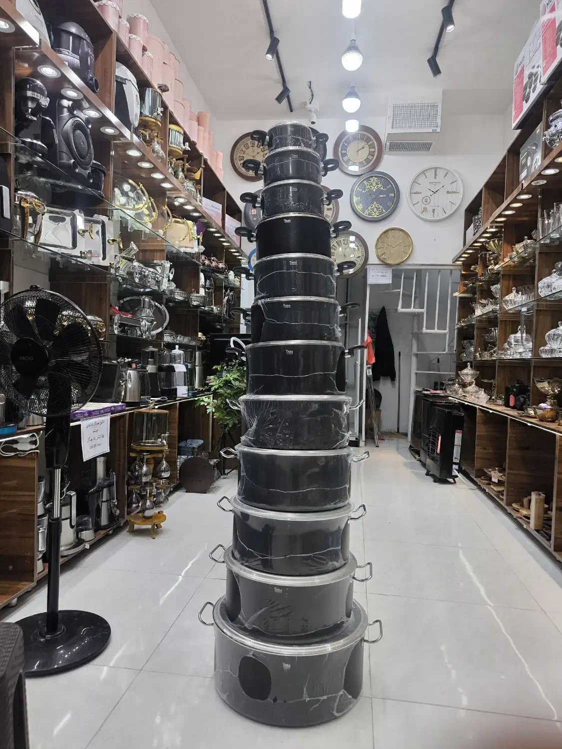 به یک همکار خانم نیازمندیم|استخدام خدمات فروشگاه و رستوران|سبزوار, شهدا|دیوار