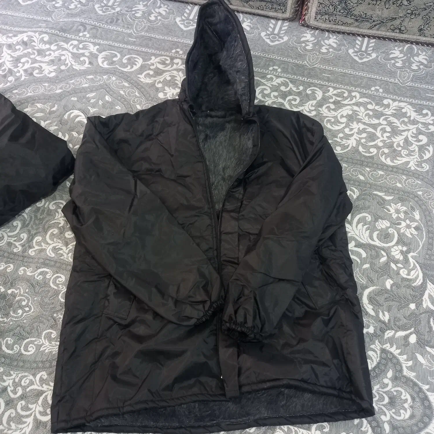 بارانی|لباس|زنجان, |دیوار