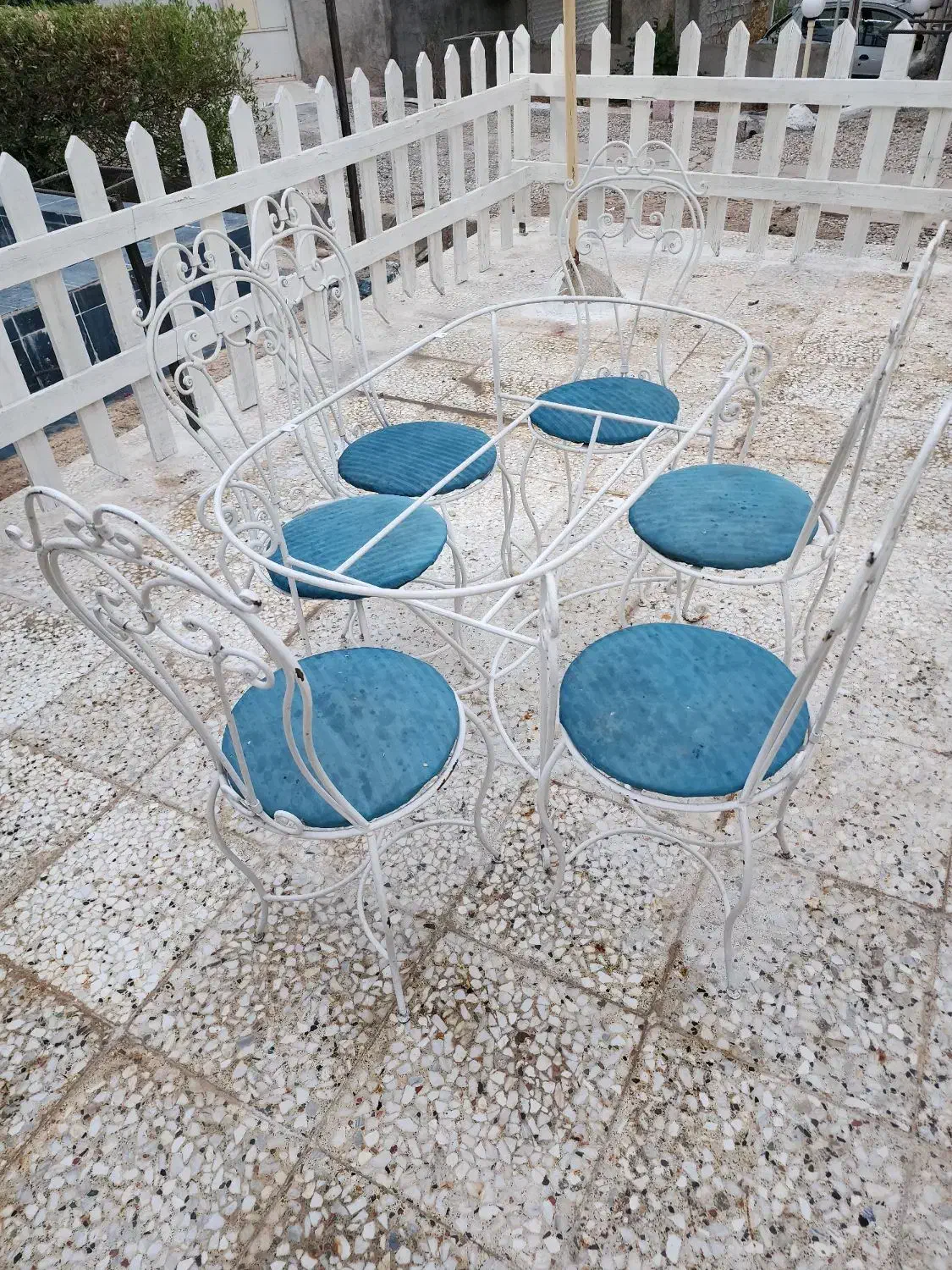 صندلی فلزی|صندلی و نیمکت|مسجد سلیمان, |دیوار