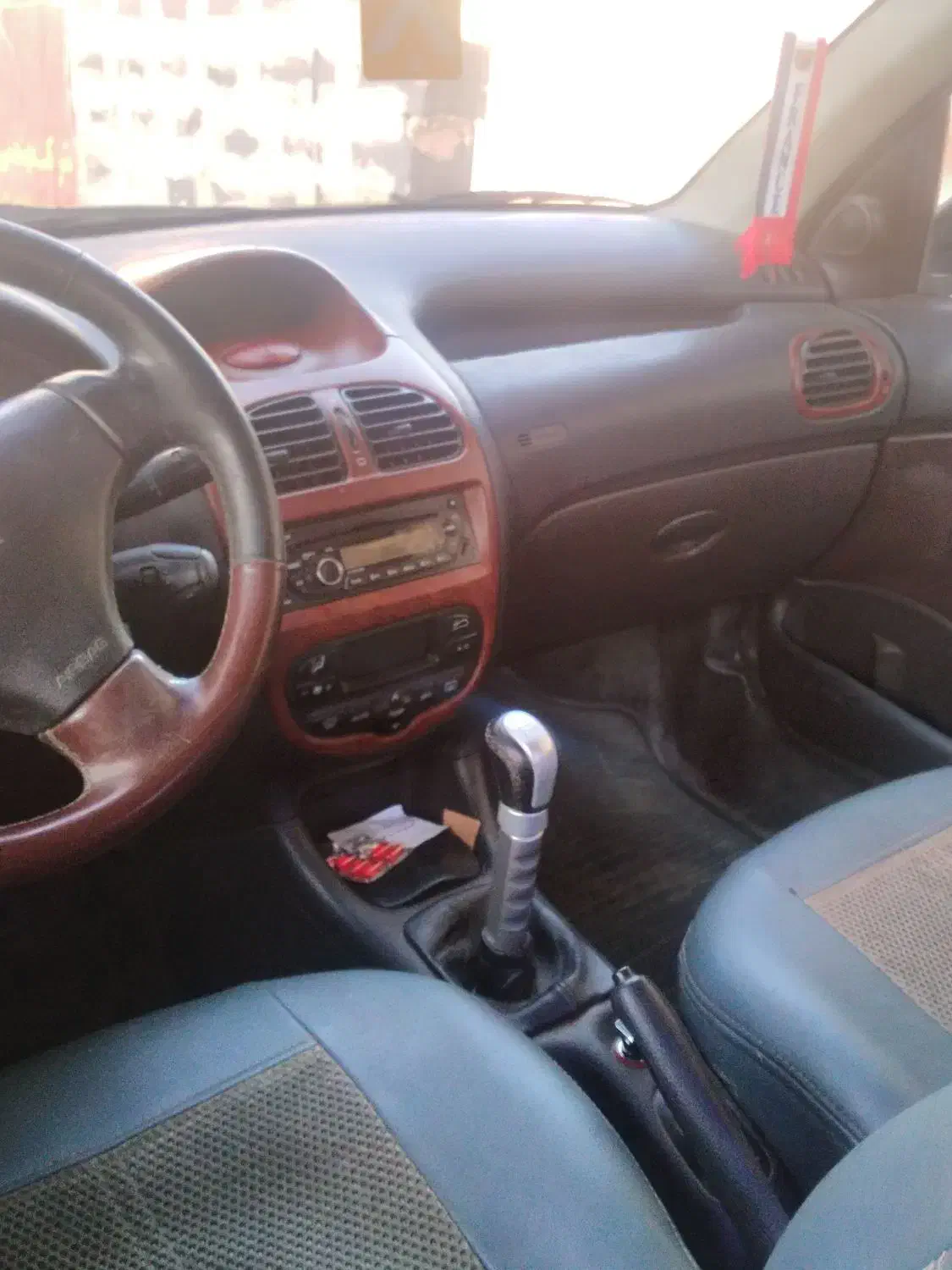 پژو۲۰۶ آریان v8|خودرو سواری و وانت|شاهینشهر, گرگاب|دیوار