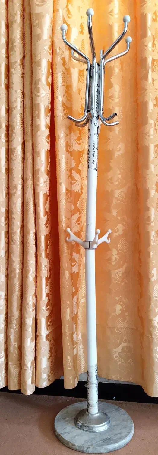 رخت آویز|بندرخت و رخت‌آویز|اهواز, فاز ۲ پادادشهر|دیوار