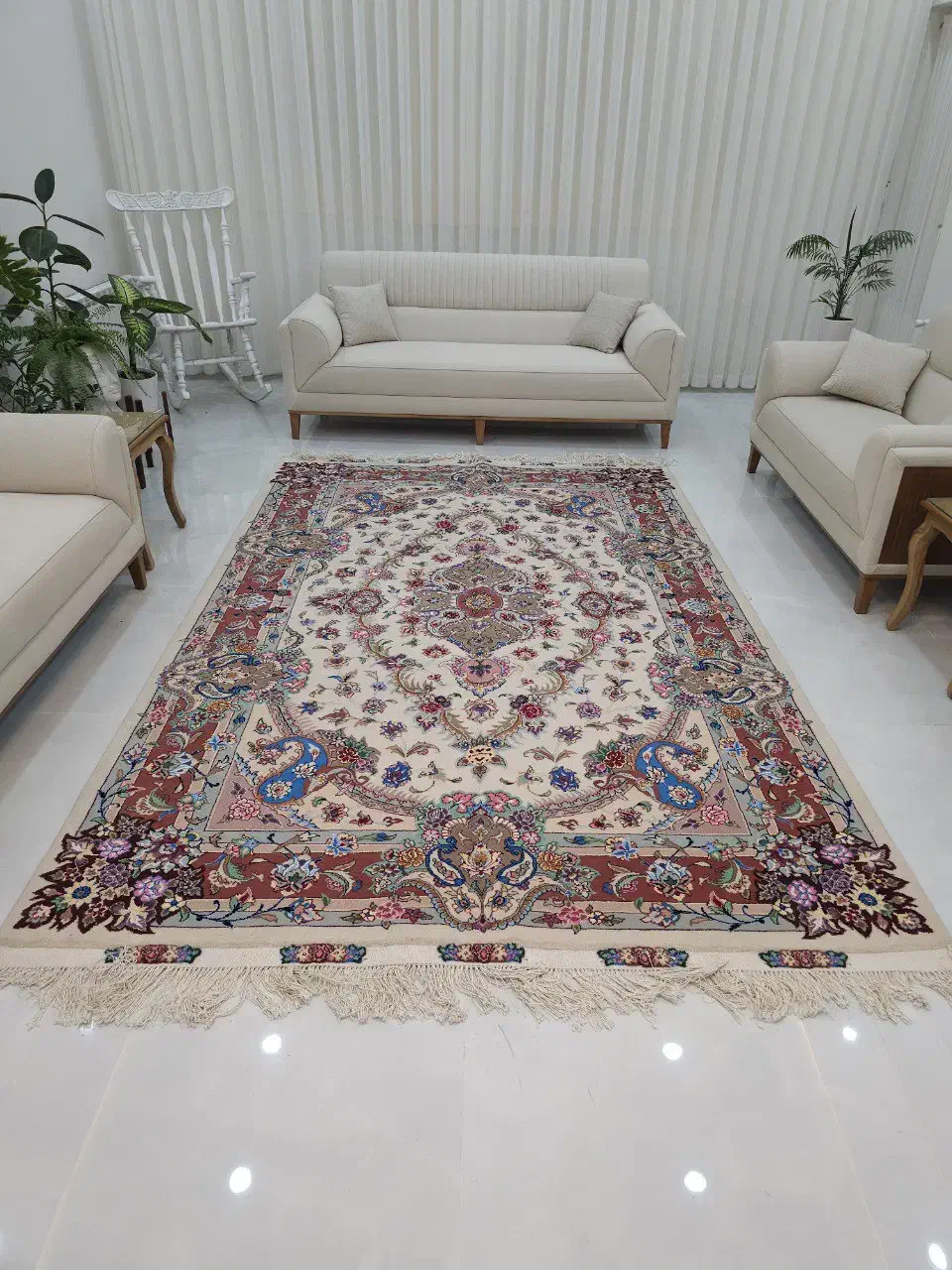 ۶ متری طرح سالاری|فرش|کاشمر, |دیوار