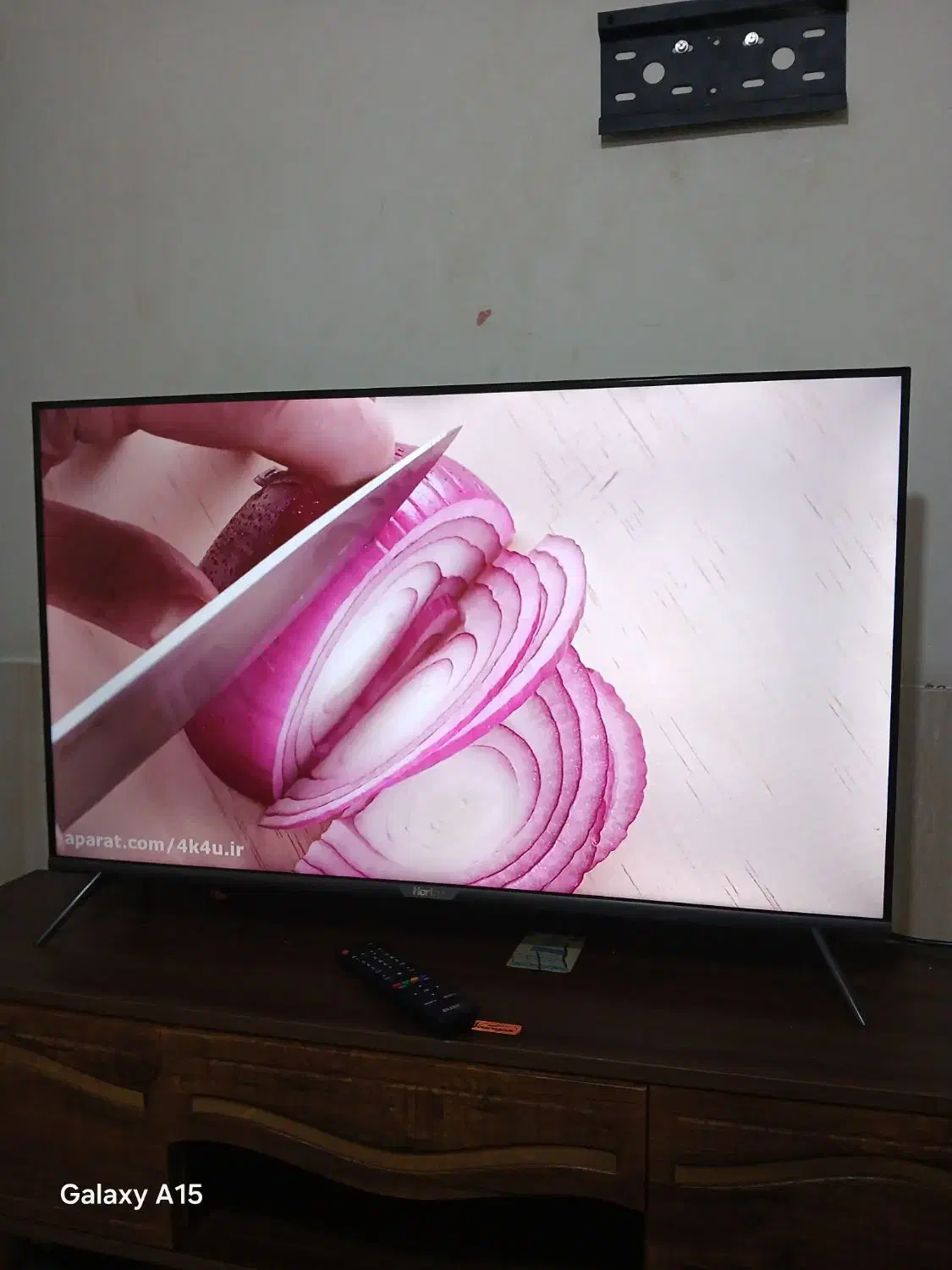 تلویزیون ال ای دی ۴۳ اینچ هوریون فول اچ دی درحد نو|تلویزیون و پروژکتور|مشهد, شهید معقول|دیوار