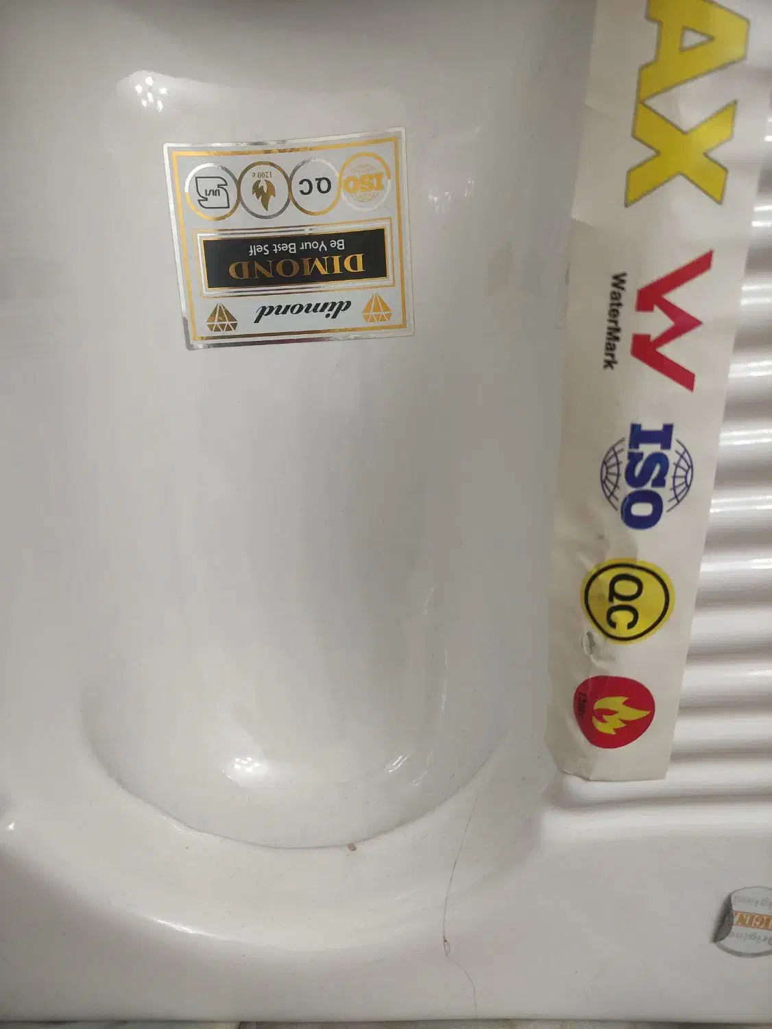 کاسه توالت ایرانی نو یه ترک ریز داره|لوازم سرویس بهداشتی|پرند, فاز ۲|دیوار