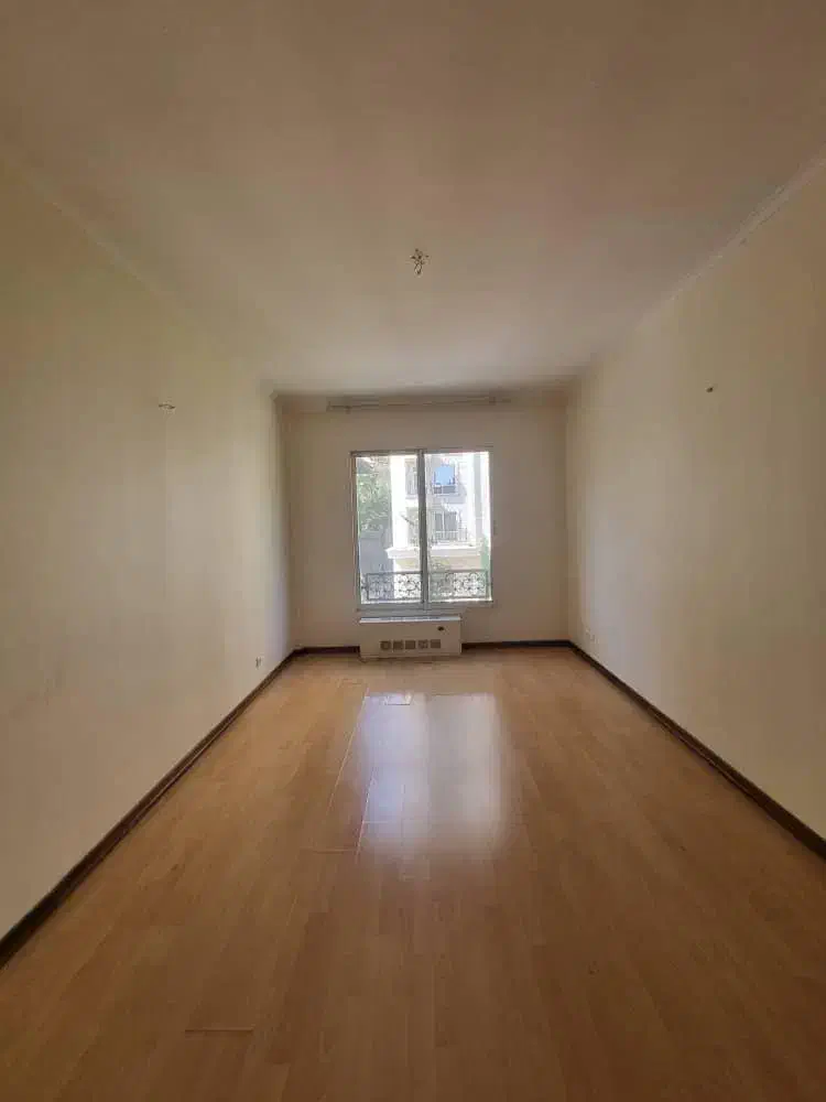 رهن و اجاره آپارتمان لوکس در فرعی مشجر آجودانیه